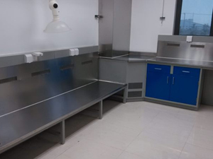 不銹鋼操作臺（帶排風(fēng)型）